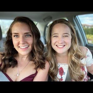 Meet your Posher, Elizabeth